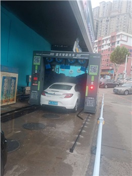 湖南郴州百援精养汽美店安装 LTZ1—5DG往复式洗车机